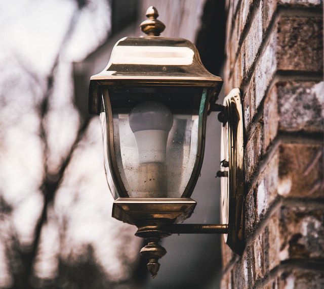 outdoor light on the front of a house